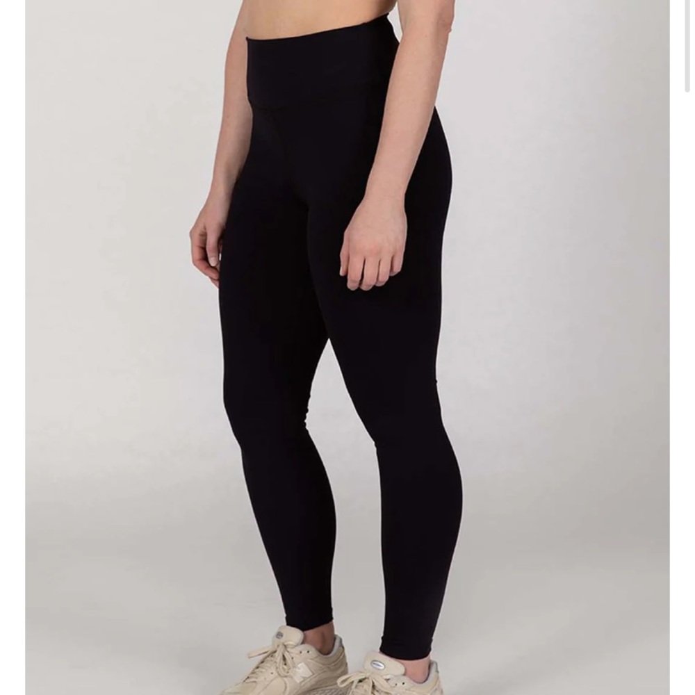 THIRTY YEARS black leggings Size M